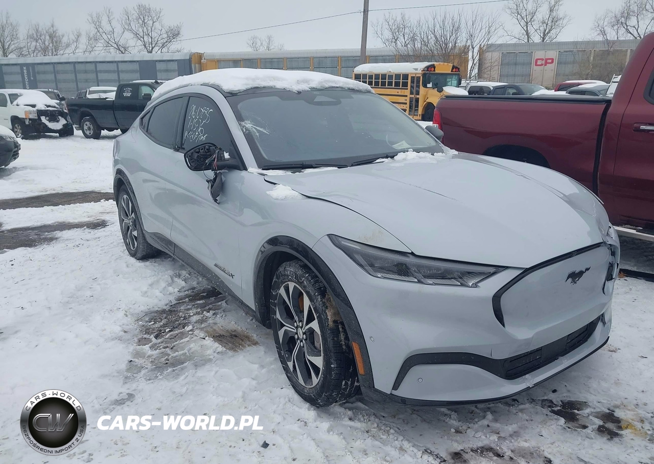 2022 Ford Mustang Mach-E Premium