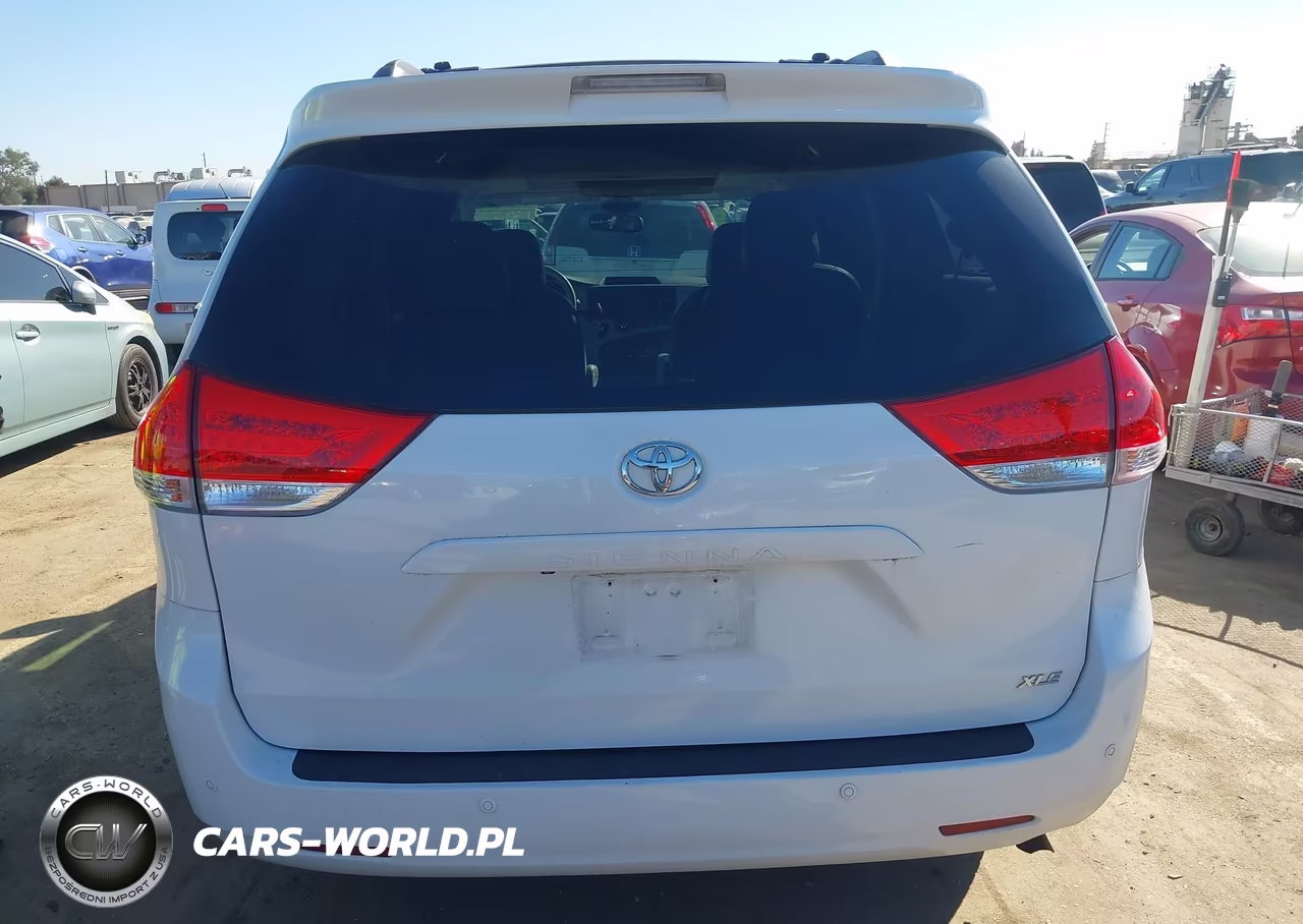 2013 Toyota Sienna Xle V6 8 Passenger VIN:5TDYK3DCXDS364741 - 16