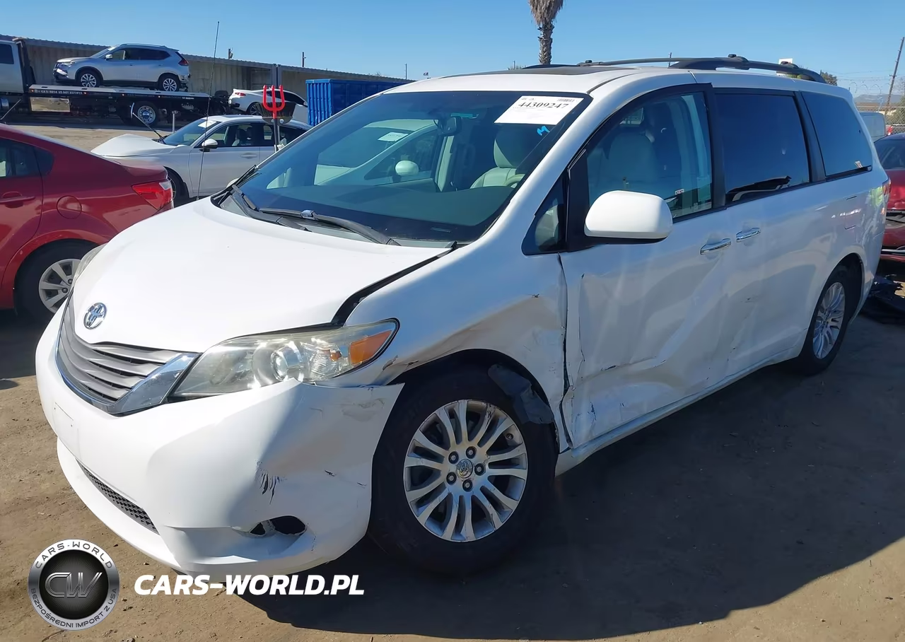 2013 Toyota Sienna Xle V6 8 Passenger VIN:5TDYK3DCXDS364741 - 2
