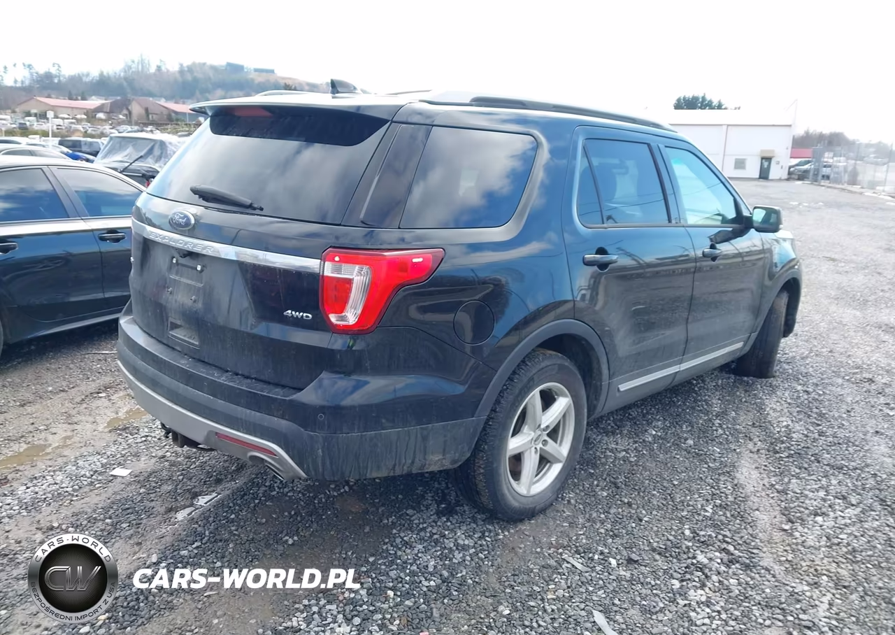 2017 Ford Explorer Xlt VIN:1FM5K8D80HGA31097 - 4