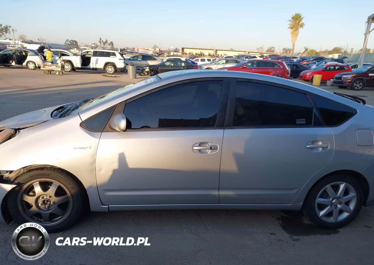 2009 Toyota Prius Touring VIN:JTDKB20UX97858758 - 14