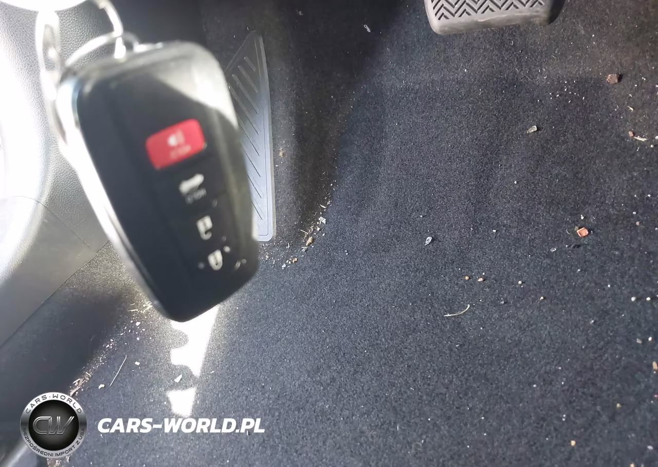 2022 Toyota Corolla Le VIN:JTDVPMAE2N3024096 - 11