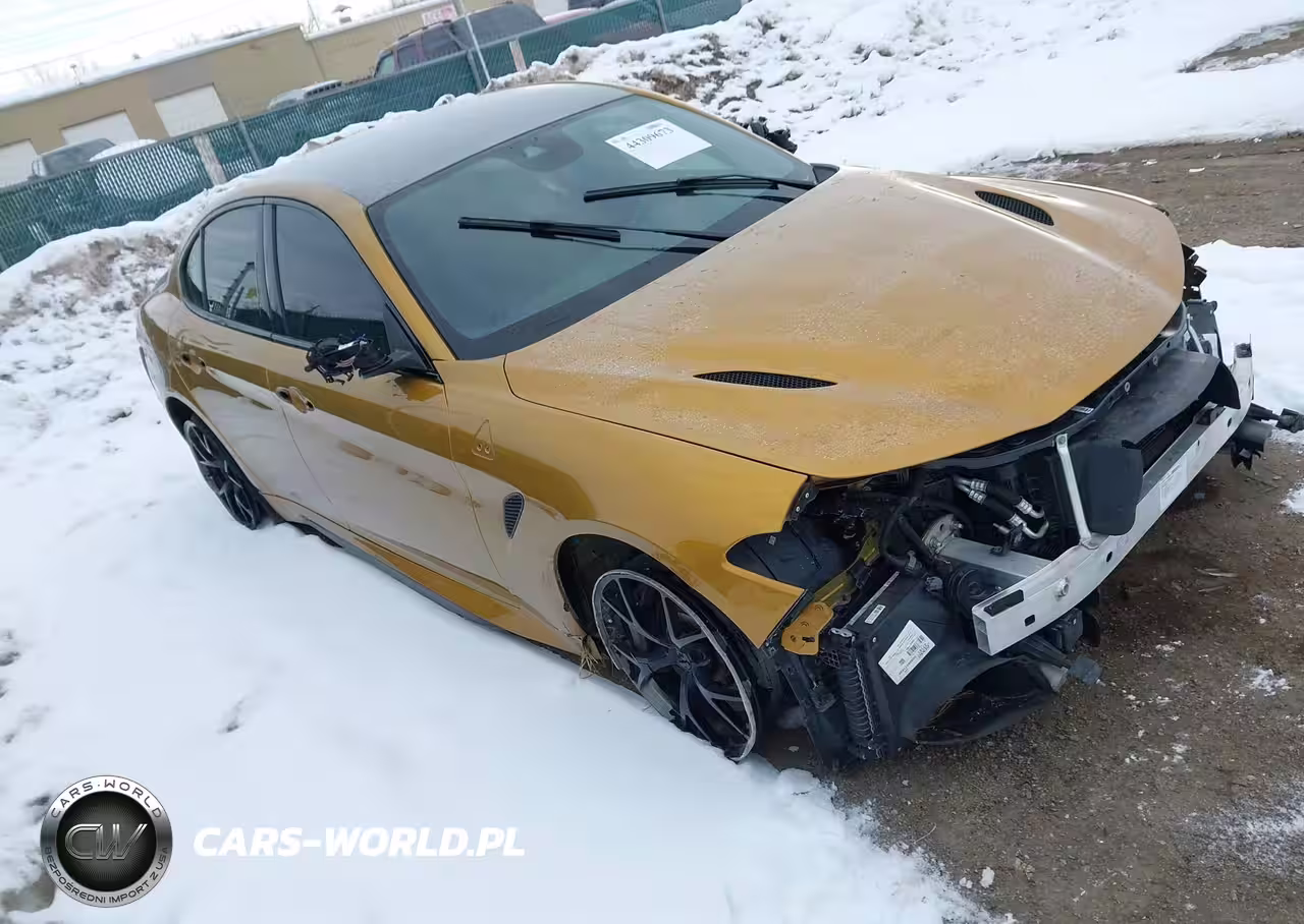 2022 Alfa Romeo Giulia Quadrifoglio Rwd