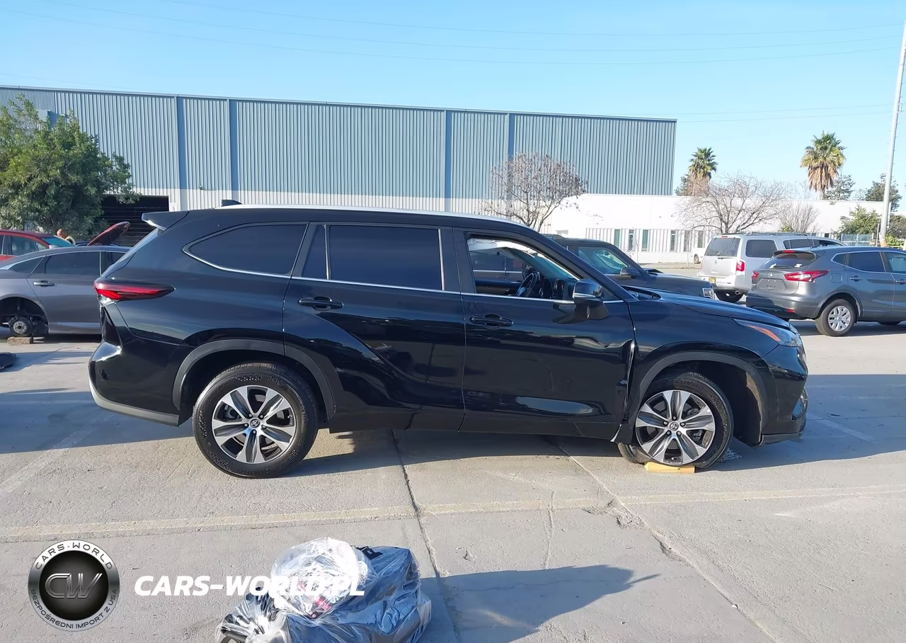 2024 Toyota Highlander Xle VIN:5TDKDRAHXRS534414 - 13