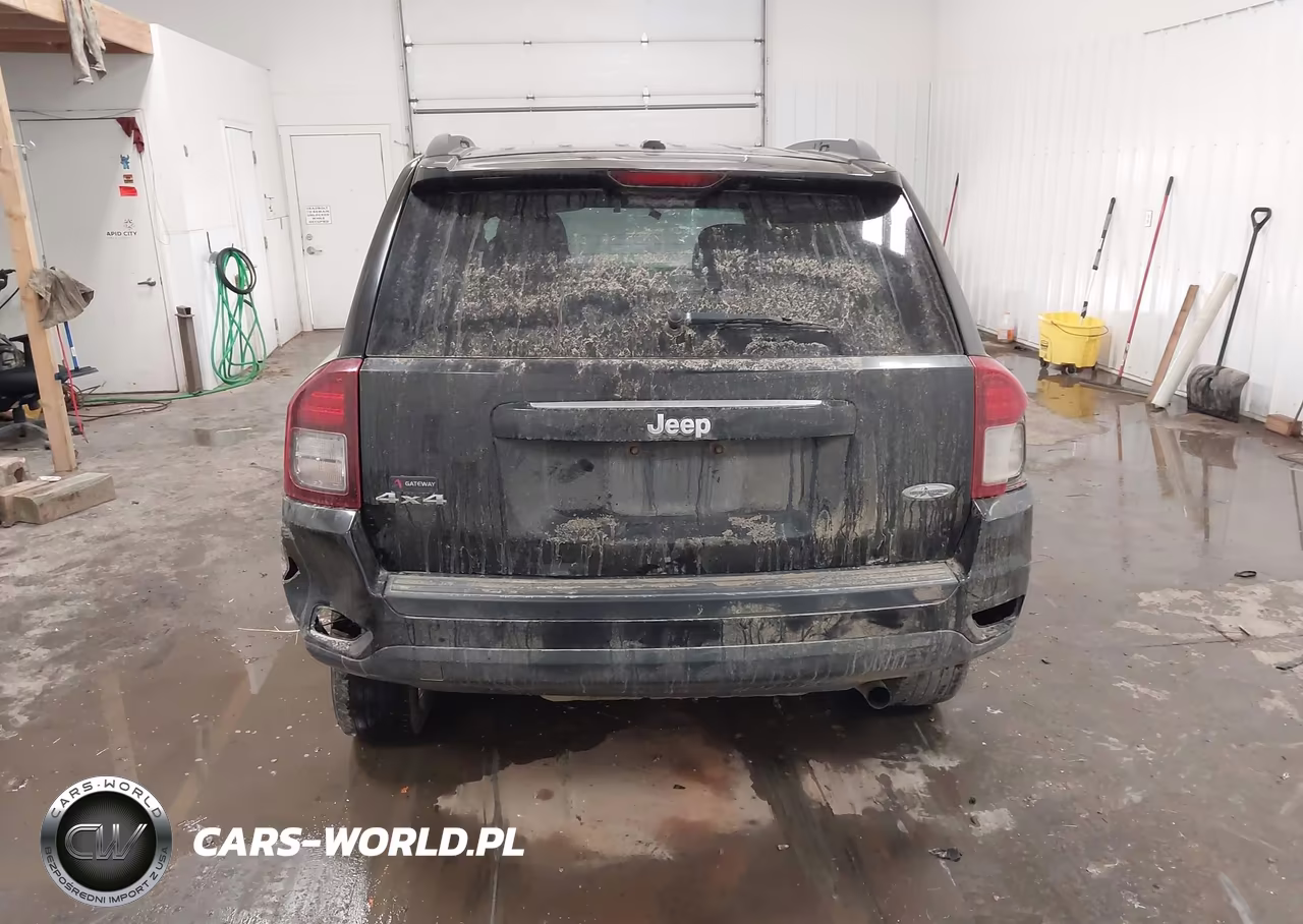 2017 Jeep Compass Latitude 4X4 VIN:1C4NJDEB0HD106439 - 16