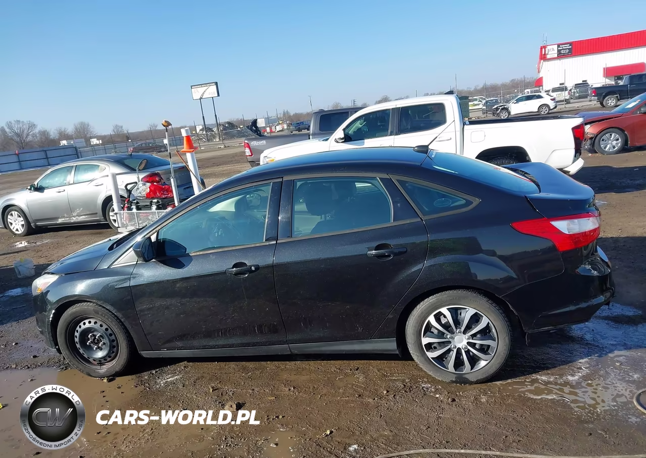 2012 Ford Focus Se VIN:1FAHP3F25CL405305 - 15