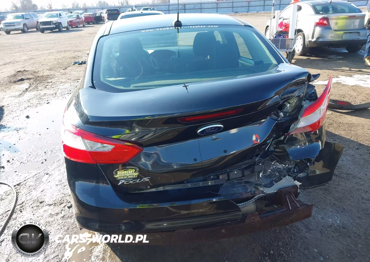 2012 Ford Focus Se VIN:1FAHP3F25CL405305 - 6