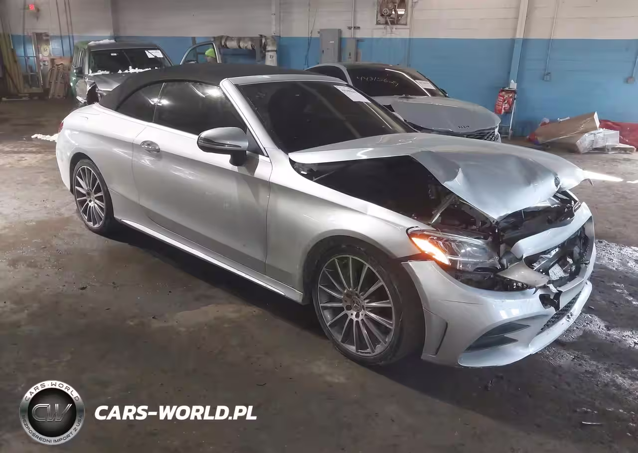 2019 Mercedes-Benz C 300