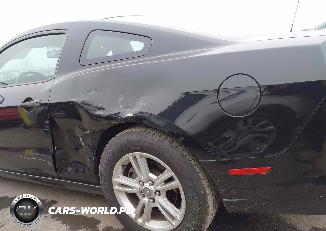 2014 Ford Mustang V6 VIN:1ZVBP8AM1E5333917 - 6