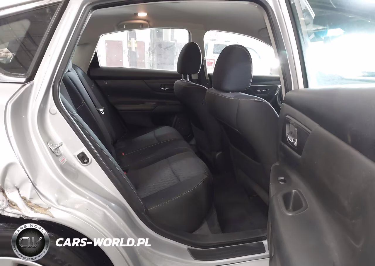 2017 Nissan Altima 2.5 S VIN:1N4AL3AP4HN338823 - 8
