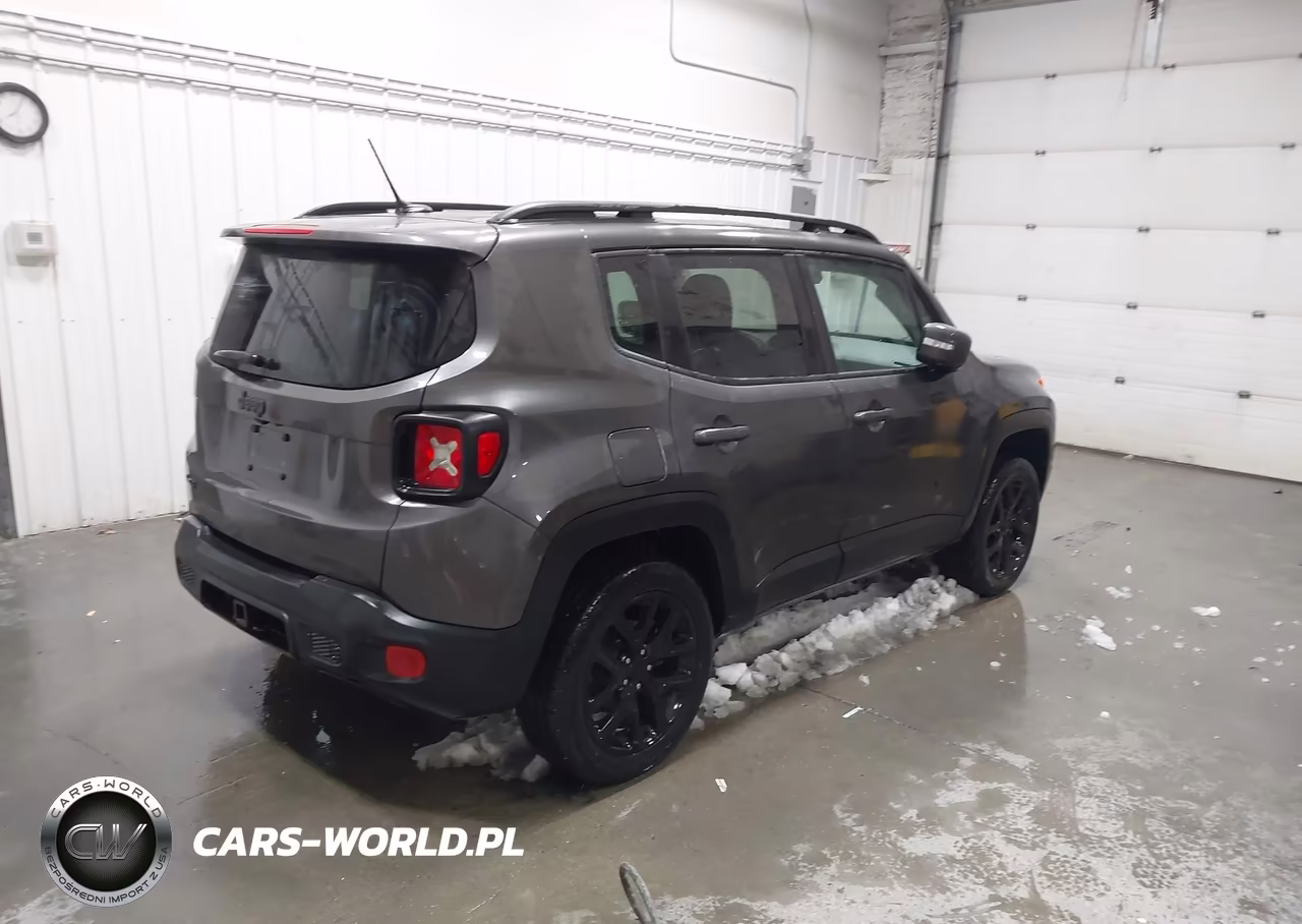 2017 Jeep Renegade Altitude 4X4 VIN:ZACCJBBB7HPG27806 - 4