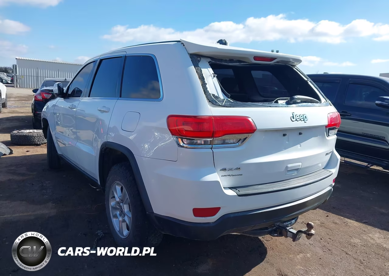 2016 Jeep Grand Cherokee Laredo VIN:1C4RJFAG5GC379704 - 3