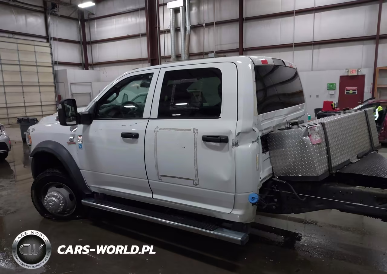 2024 Ram 5500 Chassis Tradesman-Slt-Laramie-Limited VIN:3C7WRNFL7RG172598 - 17