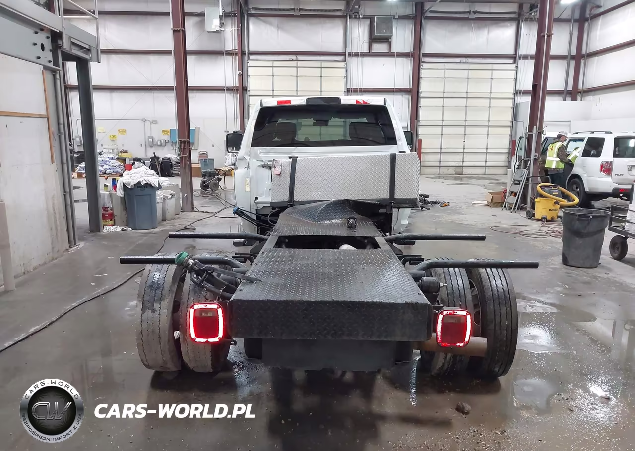 2024 Ram 5500 Chassis Tradesman-Slt-Laramie-Limited VIN:3C7WRNFL7RG172598 - 18