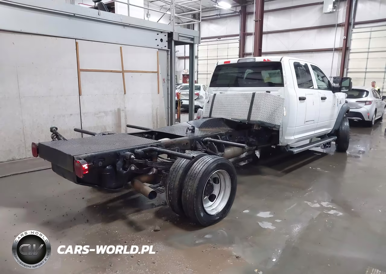 2024 Ram 5500 Chassis Tradesman-Slt-Laramie-Limited VIN:3C7WRNFL7RG172598 - 4