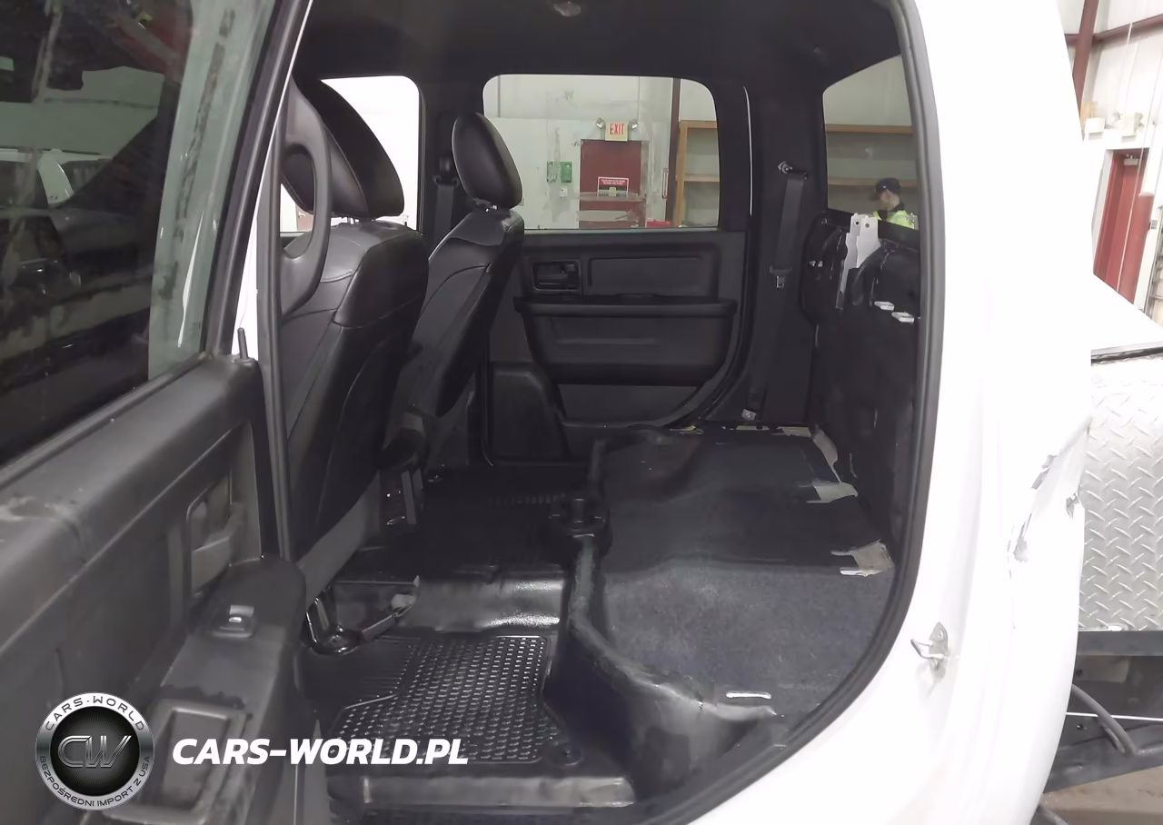 2024 Ram 5500 Chassis Tradesman-Slt-Laramie-Limited VIN:3C7WRNFL7RG172598 - 6