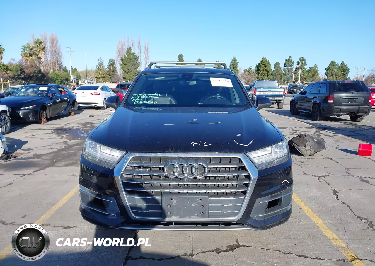 2017 Audi Q7 3.0T Premium VIN:WA1LAAF79HD024249 - 13
