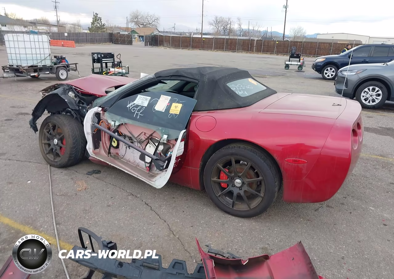 2000 Chevrolet Corvette VIN:1G1YY32G8Y5108882 - 3