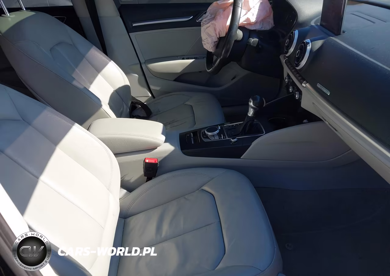 2015 Audi A3 2.0T Premium VIN:WAUEFGFF1F1041665 - 5