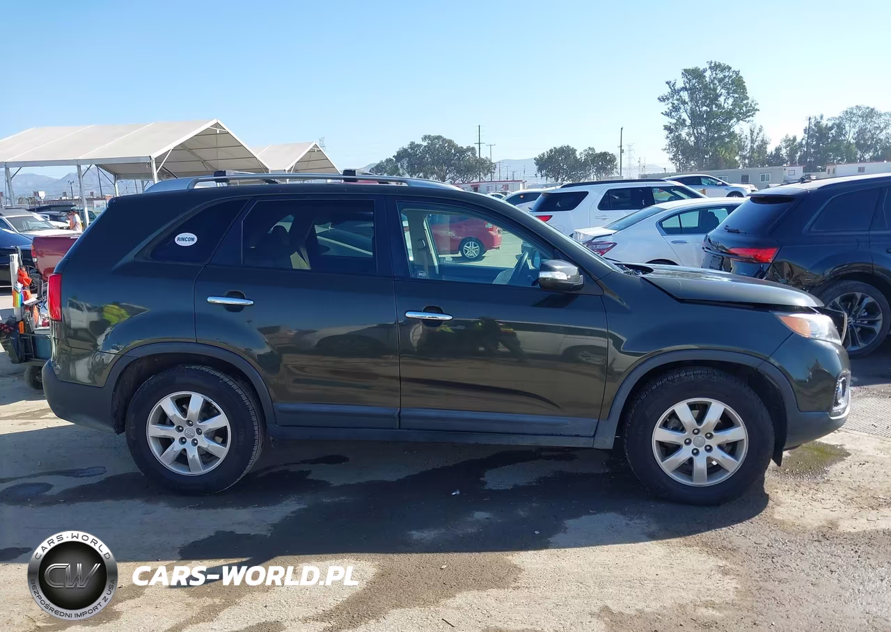 2012 Kia Sorento Lx VIN:5XYKT3A61CG215261 - 12