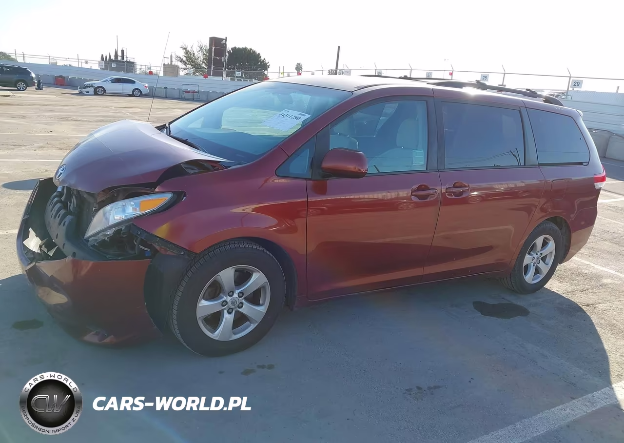 2012 Toyota Sienna Le V6 8 Passenger VIN:5TDKK3DCXCS274736 - 6