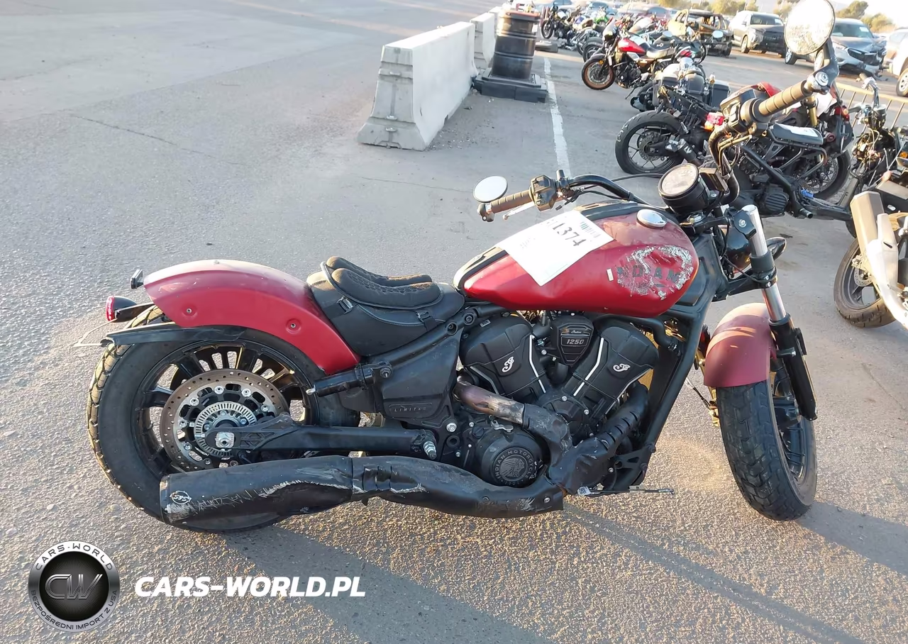 2025 Indian Motorcycle Co. Scout Bobber Limited VIN:56KSBC762S3024634 - 12