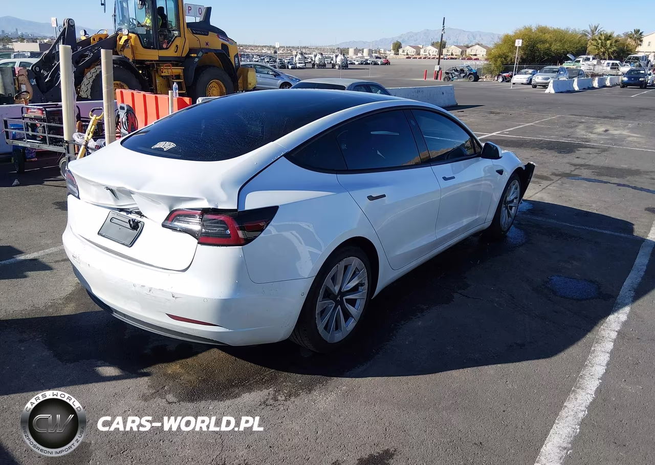 2021 Tesla Model 3 Standard Range Plus Rear-Wheel Drive VIN:5YJ3E1EA3MF921996 - 4