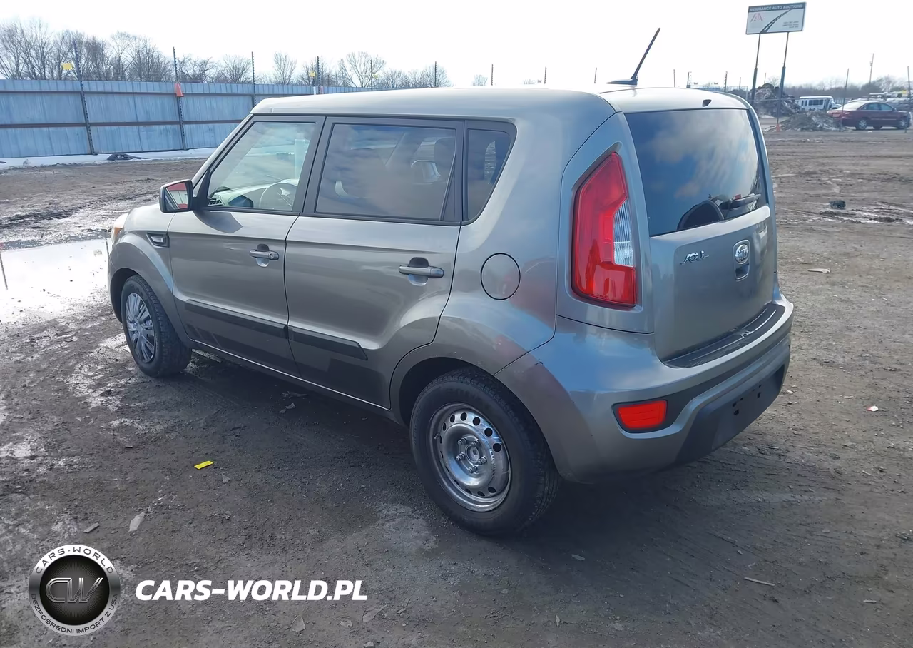 2013 Kia Soul VIN:KNDJT2A52D7627474 - 3