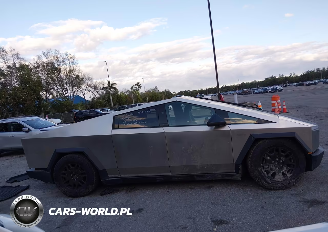 2024 Tesla Cybertruck Cyberbeast VIN:7G2CEHEE1RA035317 - 12