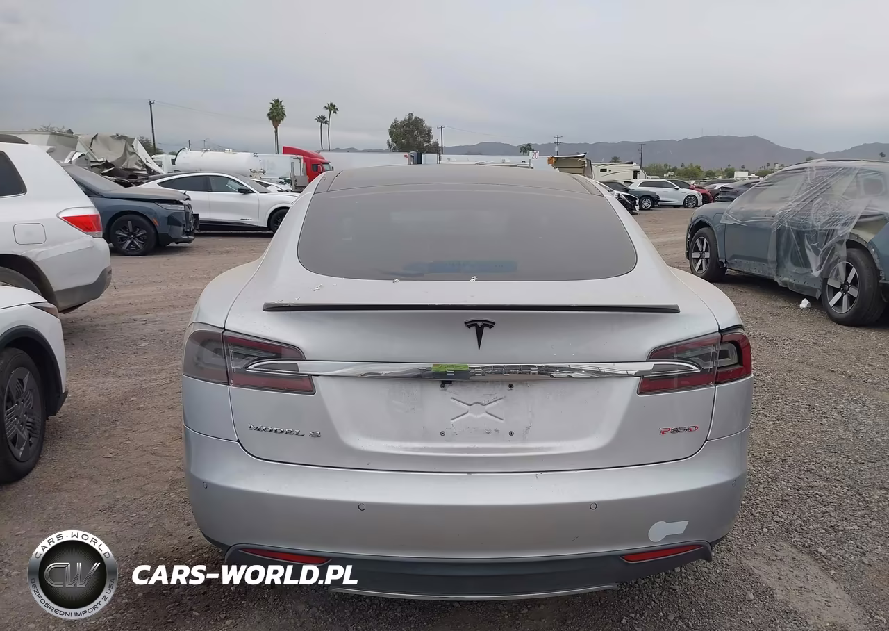 2015 Tesla Model S 85D-P85D VIN:5YJSA1H45FF081140 - 16