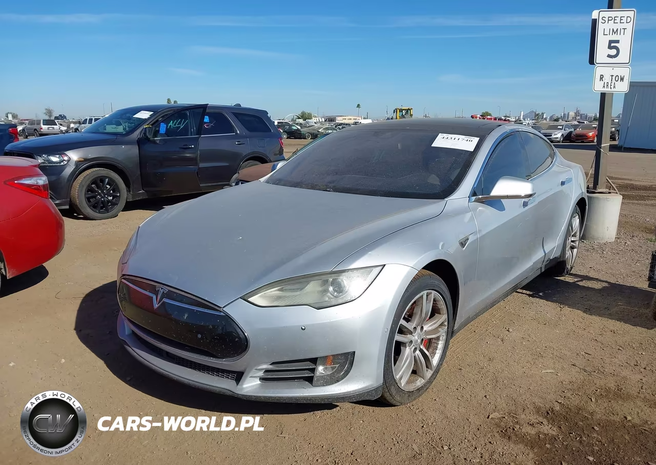 2015 Tesla Model S 85D-P85D VIN:5YJSA1H45FF081140 - 2
