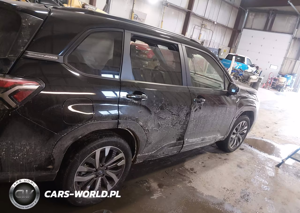 2025 Subaru Forester Touring Hybrid VIN:JF2SLSTD4SH453568 - 12