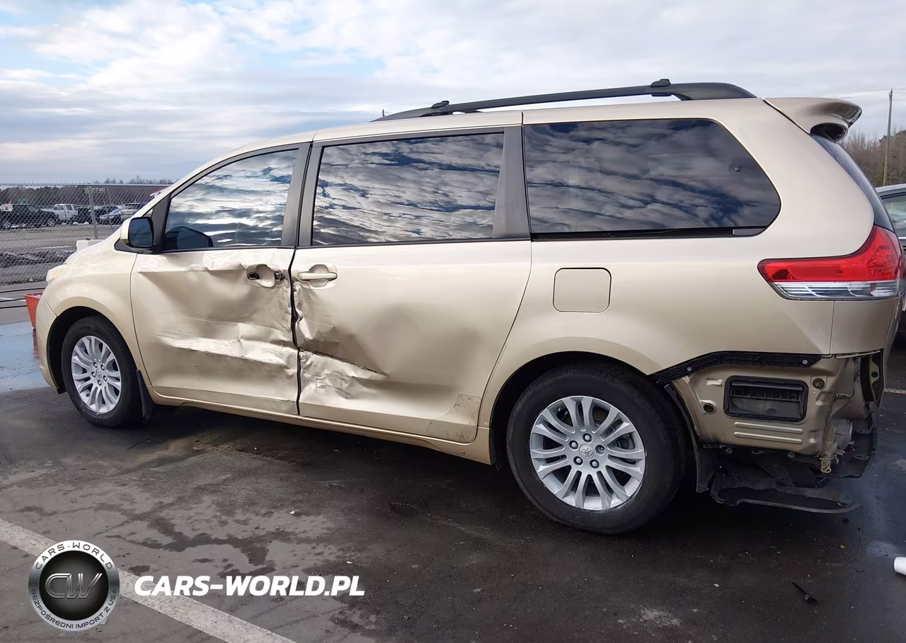 2011 Toyota Sienna Xle V6 VIN:5TDYK3DC4BS041928 - 15
