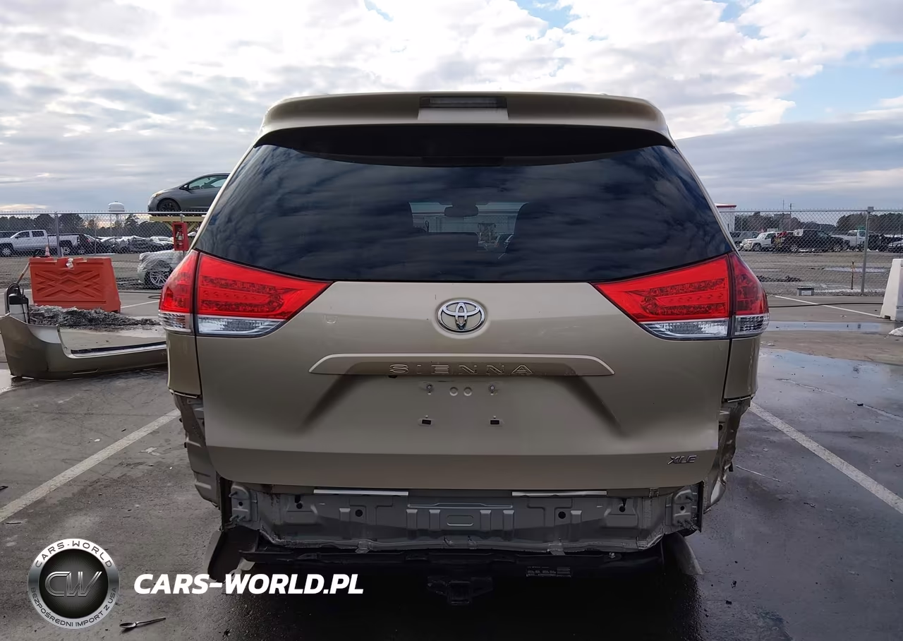 2011 Toyota Sienna Xle V6 VIN:5TDYK3DC4BS041928 - 17