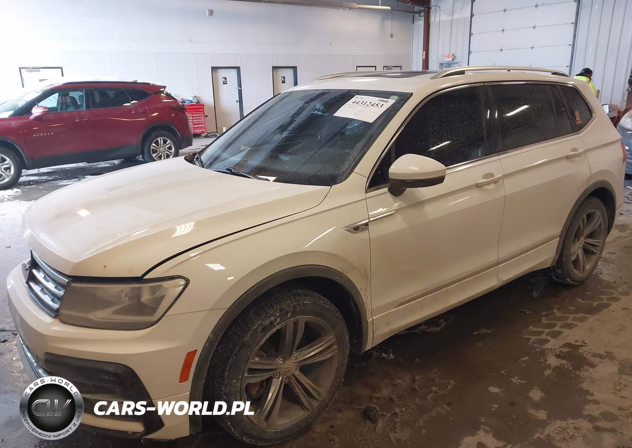 2018 Volkswagen Tiguan 2.0T Se-2.0T Sel VIN:3VV2B7AX0JM217099 - 2