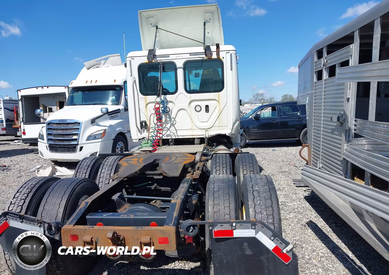 2019 Freightliner Cascadia 125 VIN:1FUJGEDV4KLKD4621 - 14
