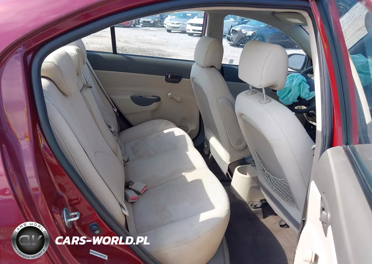 2009 Hyundai Accent Gls VIN:KMHCN46C39U315075 - 8