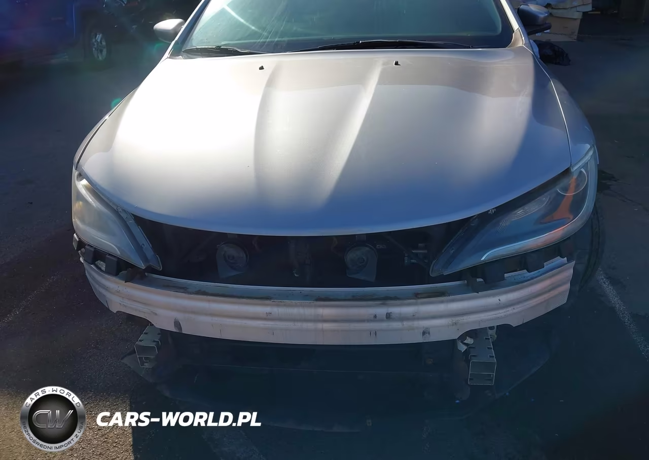 2015 Chrysler 200 Limited VIN:1C3CCCAB8FN663614 - 6
