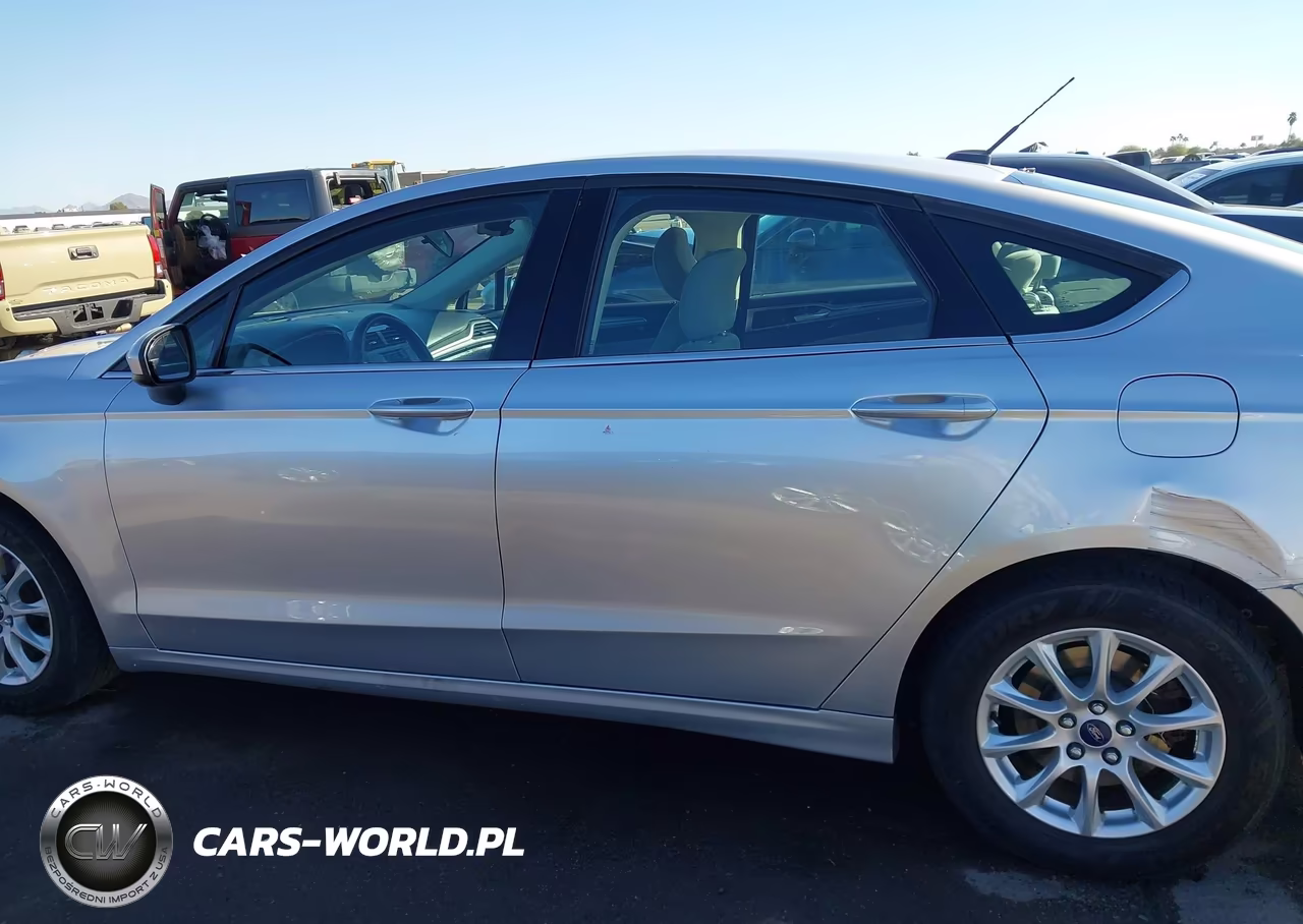 2017 Ford Fusion S VIN:3FA6P0G70HR196130 - 14