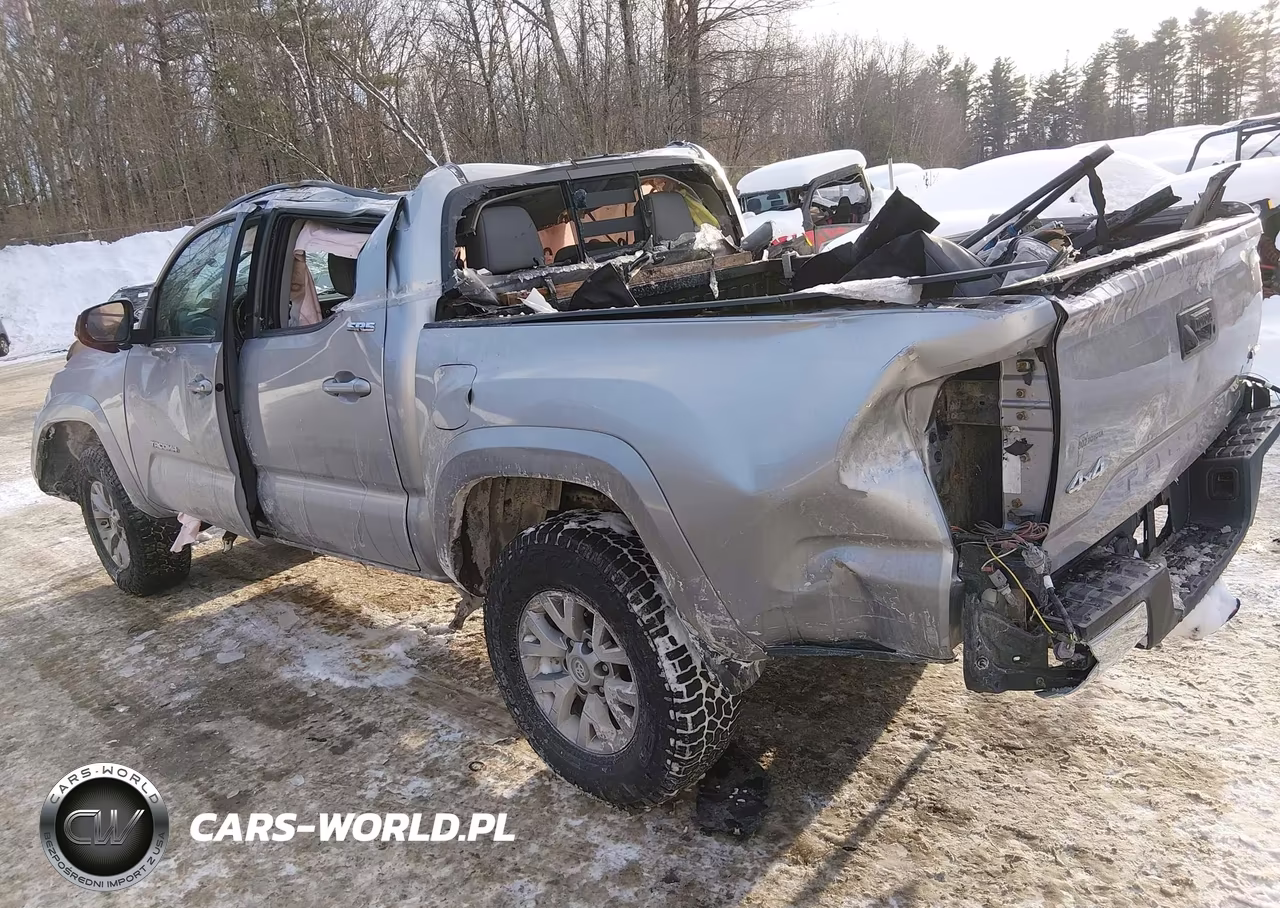 2018 Toyota Tacoma Sr5 V6 VIN:3TMCZ5AN6JM133872 - 3