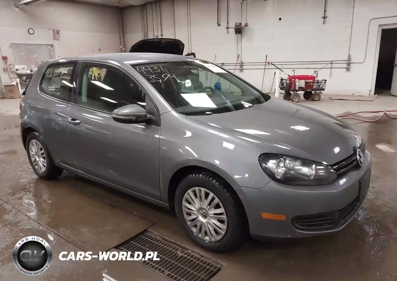 2010 Volkswagen Golf 2-Door