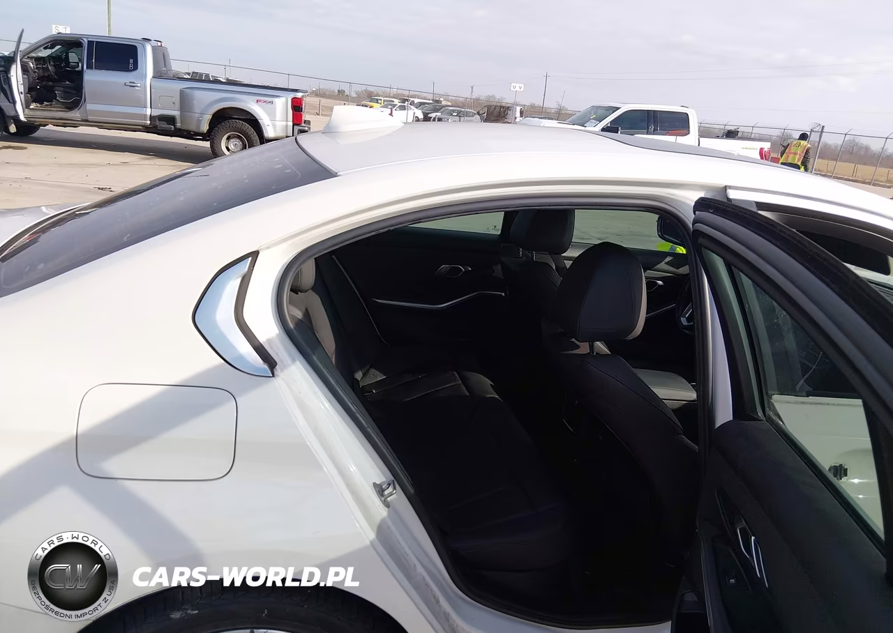 2019 BMW 330I VIN:3MW5R1J58K8B01496 - 8