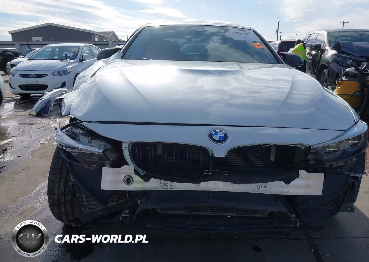 2016 BMW M4 VIN:WBS3R9C5XGK335708 - 17