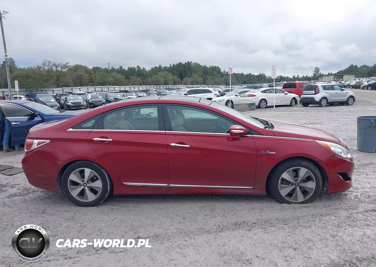 2012 Hyundai Sonata Hybrid VIN:KMHEC4A48CA046563 - 13