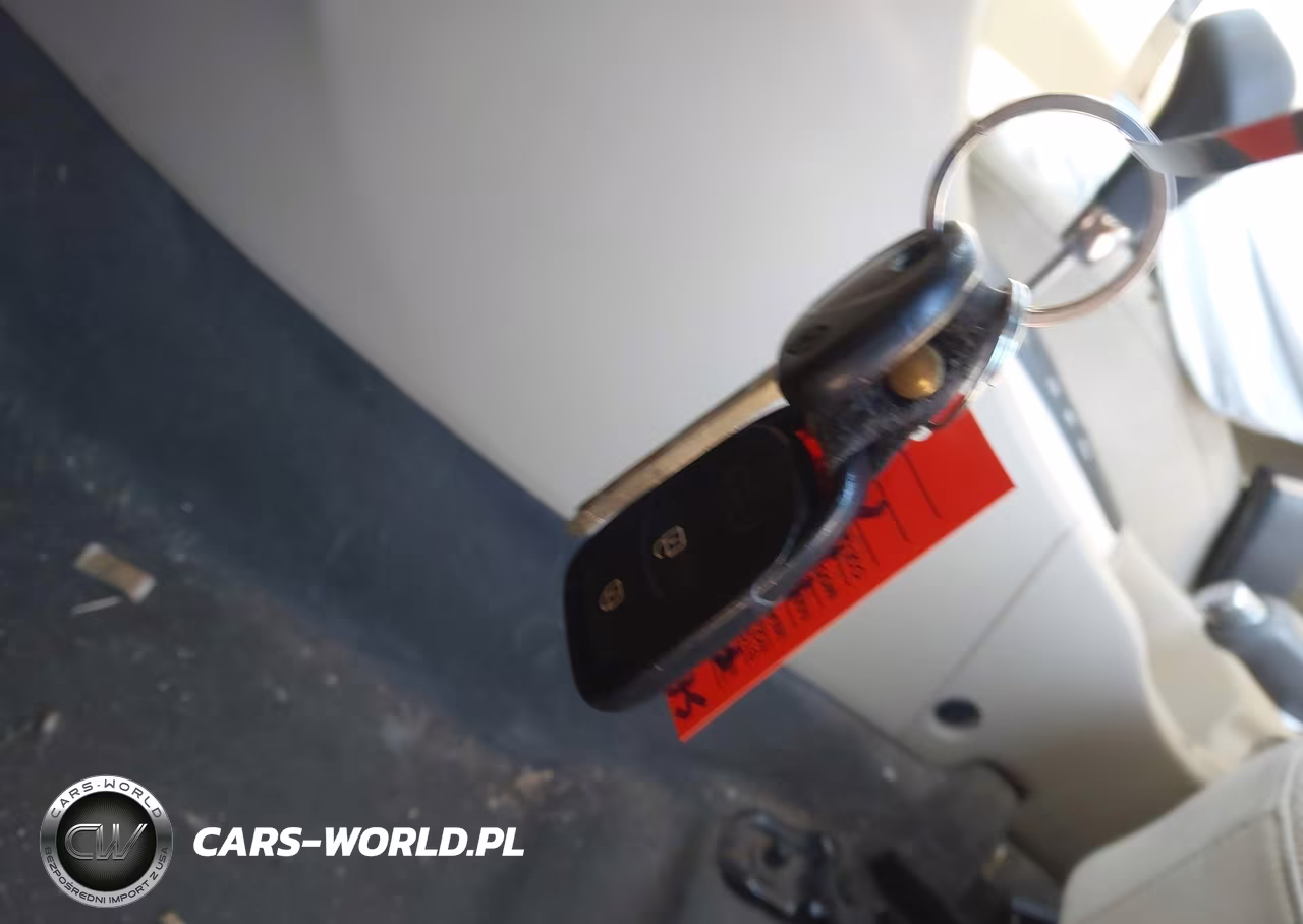 2013 Hyundai Accent Gls VIN:KMHCT4AE5DU305509 - 11