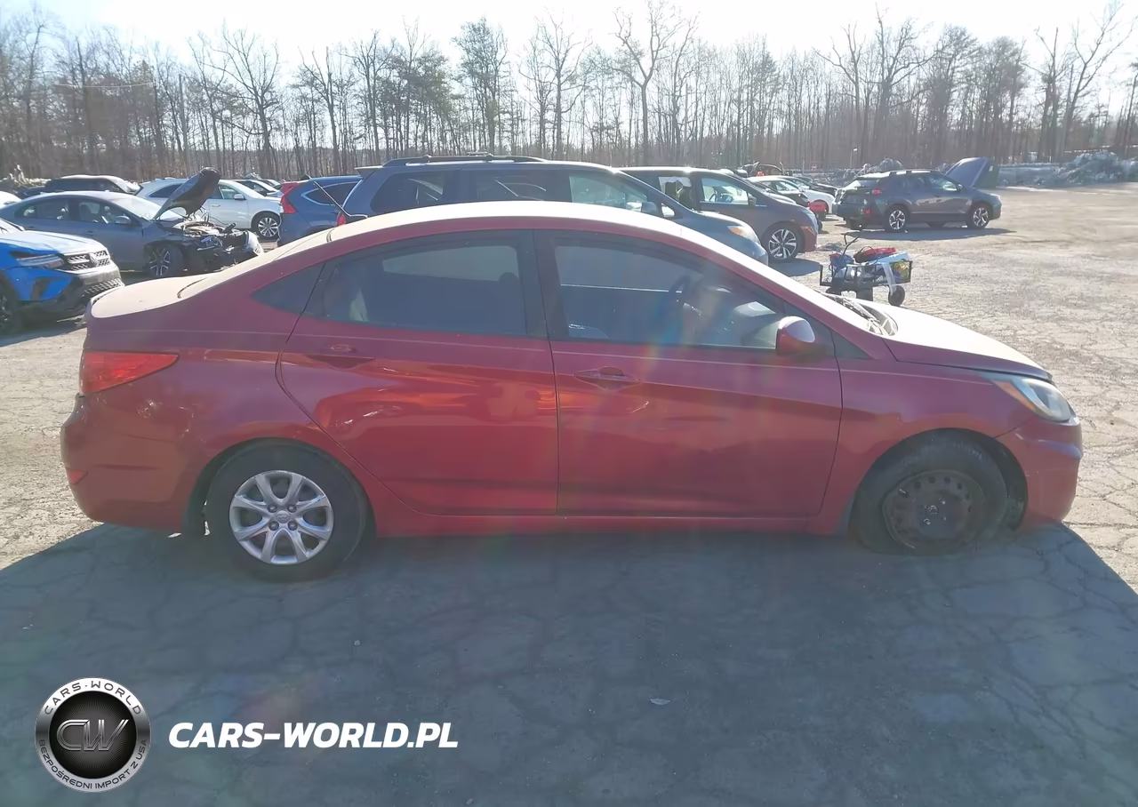 2013 Hyundai Accent Gls VIN:KMHCT4AE5DU305509 - 13
