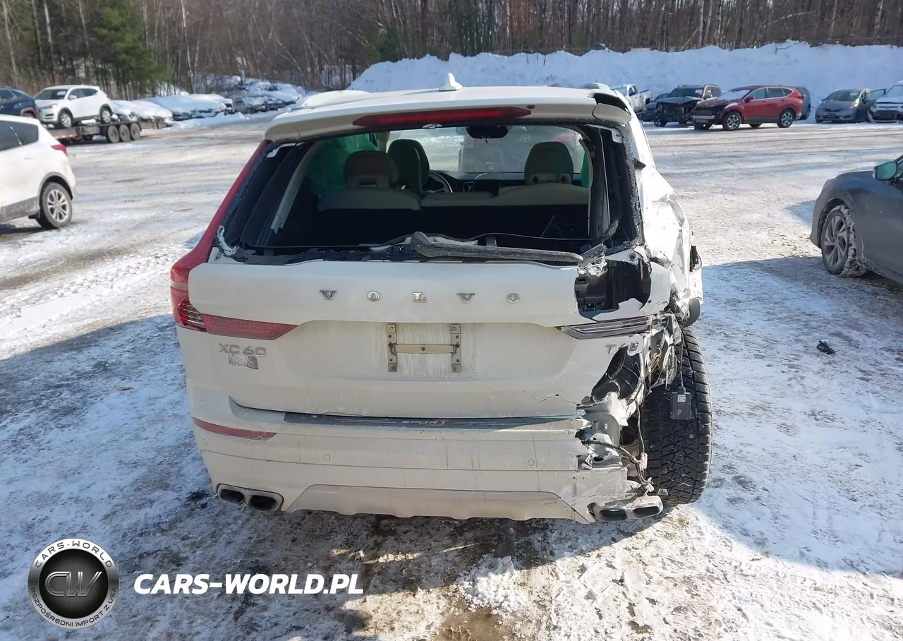 2018 Volvo Xc60 T6 Momentum VIN:LYVA22RK6JB069102 - 16