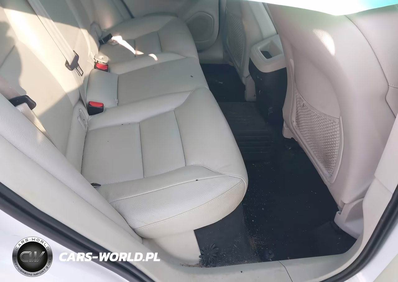 2018 Volvo Xc60 T6 Momentum VIN:LYVA22RK6JB069102 - 8