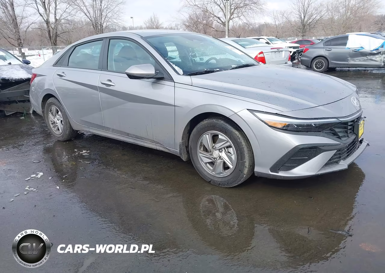 2025 Hyundai Elantra Se – zdjęcie 1 z 16