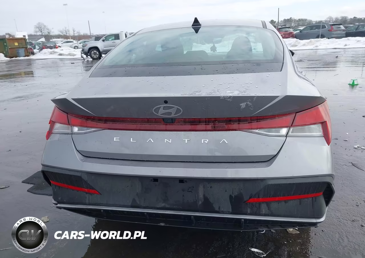 2025 Hyundai Elantra Se VIN:KMHLL4DG7SU010891 - 16
